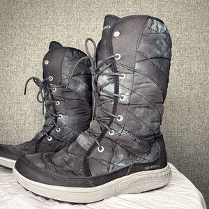 Merrell Women's Size 6‎ Pechora Peak Winter Snow Hiking Boots